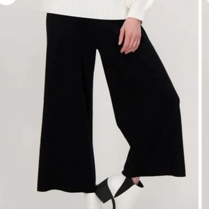 Gabby Isabella wide leg knit gaucho pants Black M